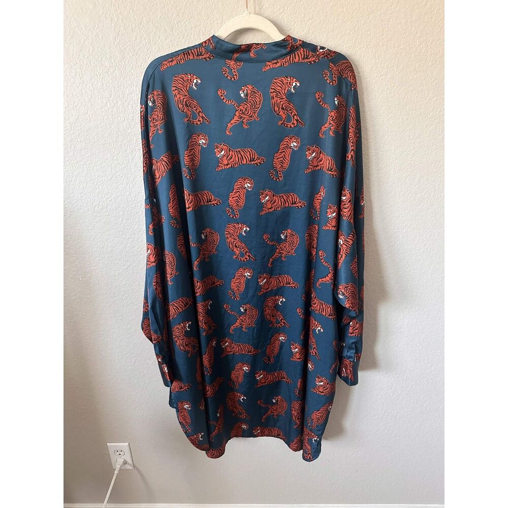 Dressed In Lala Tiger Satin Matching Set Oversized Button Up Tunic & Pants S - Picture 4 of 15